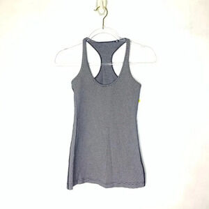 Lululemon Gingham‎ black and white tank